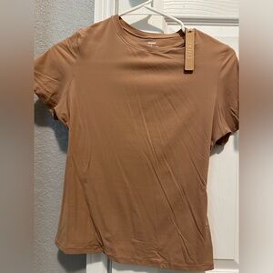 NWT SKIMS Fits Everybody Tshirt